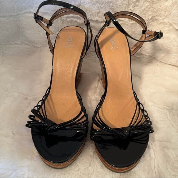 Bakers Dedra Faux Patent Leather Sandals Heels. 4” High. Size 7.5 Black New - Picture 4 of 12
